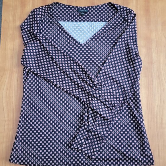 Ann Taylor V-Neck Long Sleeved Top - M - Picture 4 of 7